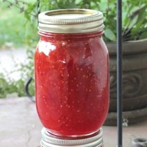 Recipe for canning raspberry apricot jam. Easy recipe for beginning canners. This is the perfect combination of raspberries and apricots that you won't want to miss!