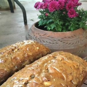 Fall in love with these 8 delicious dessert ideas that are perfect for the season. From ginger pear jam to cranberry orange pound cake, these desserts will have you craving the flavors of autumn. Follow our easy recipes and impress your friends and family with your baking skills. Pin now and try later!