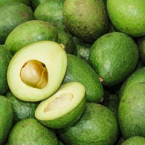 IIndulge in creamy goodness all year round with these frozen avocado recipes! From smoothies to brownies, discover delicious and healthy treats.