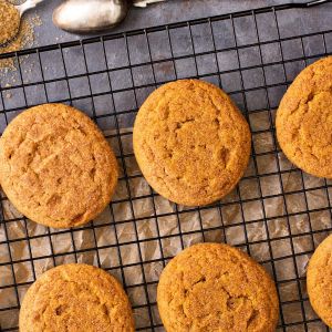 Get ready to bake the ultimate pumpkin cookies! Our easy recipe combines pumpkin puree and aromatic spices for a delightful treat that's perfect for autumn gatherings. Whether you’re a baking pro or a novice, these cookies are sure to impress!