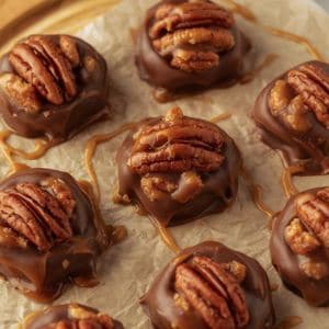 Simple no-fuss turtle candy bites with caramel, pecans, and chocolate